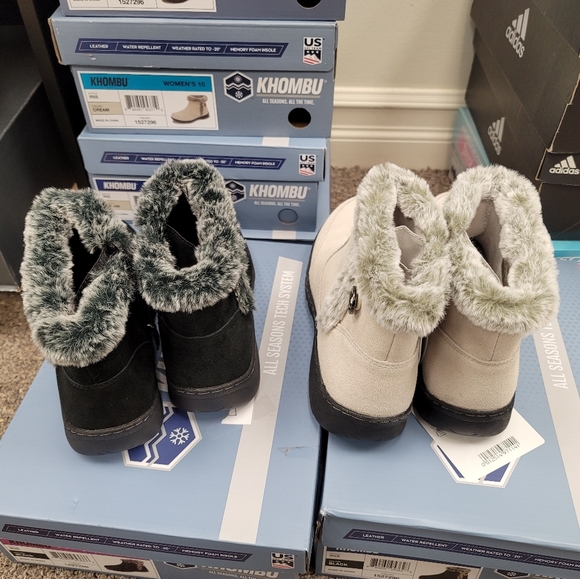 Khombu Women's Iris Black Suede Leather All Weather Water Resistant Ankle Boot - Picture 8 of 9